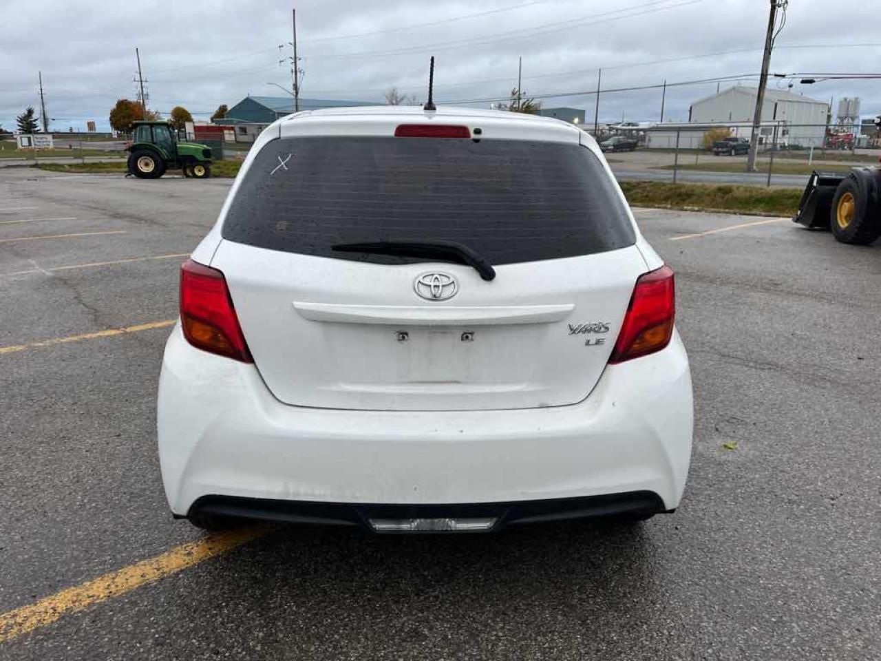 2015 Toyota Yaris LE - Photo #5