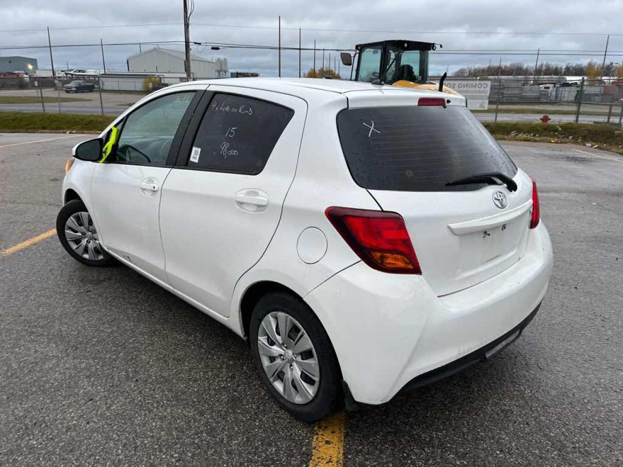 2015 Toyota Yaris LE - Photo #6