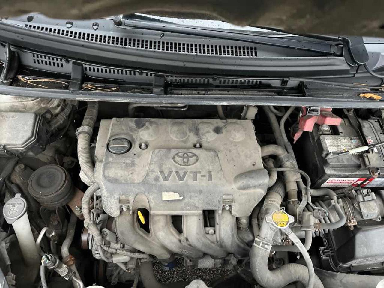 2015 Toyota Yaris LE - Photo #7