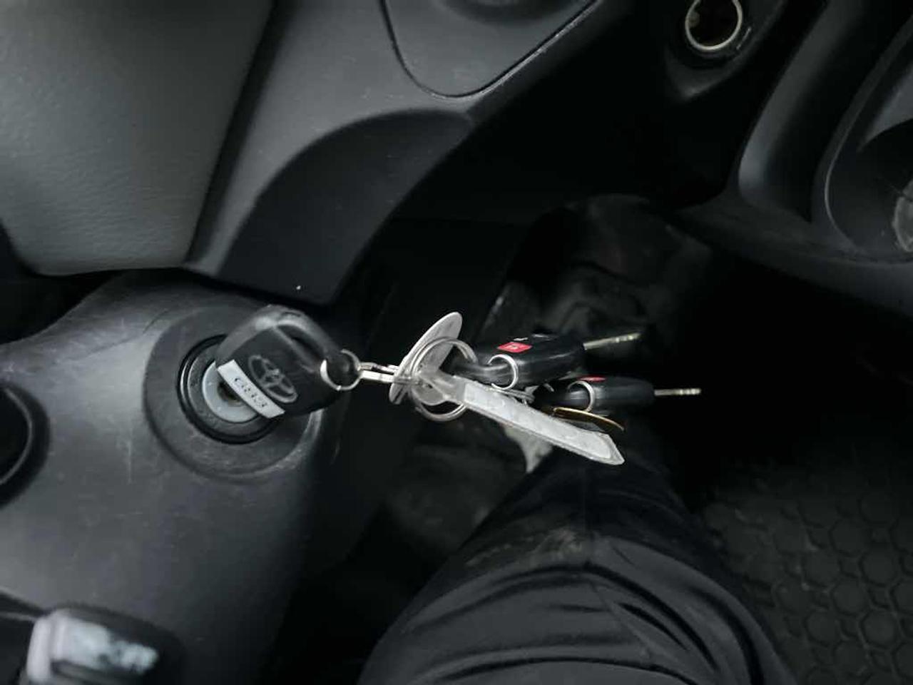 2015 Toyota Yaris LE Photo