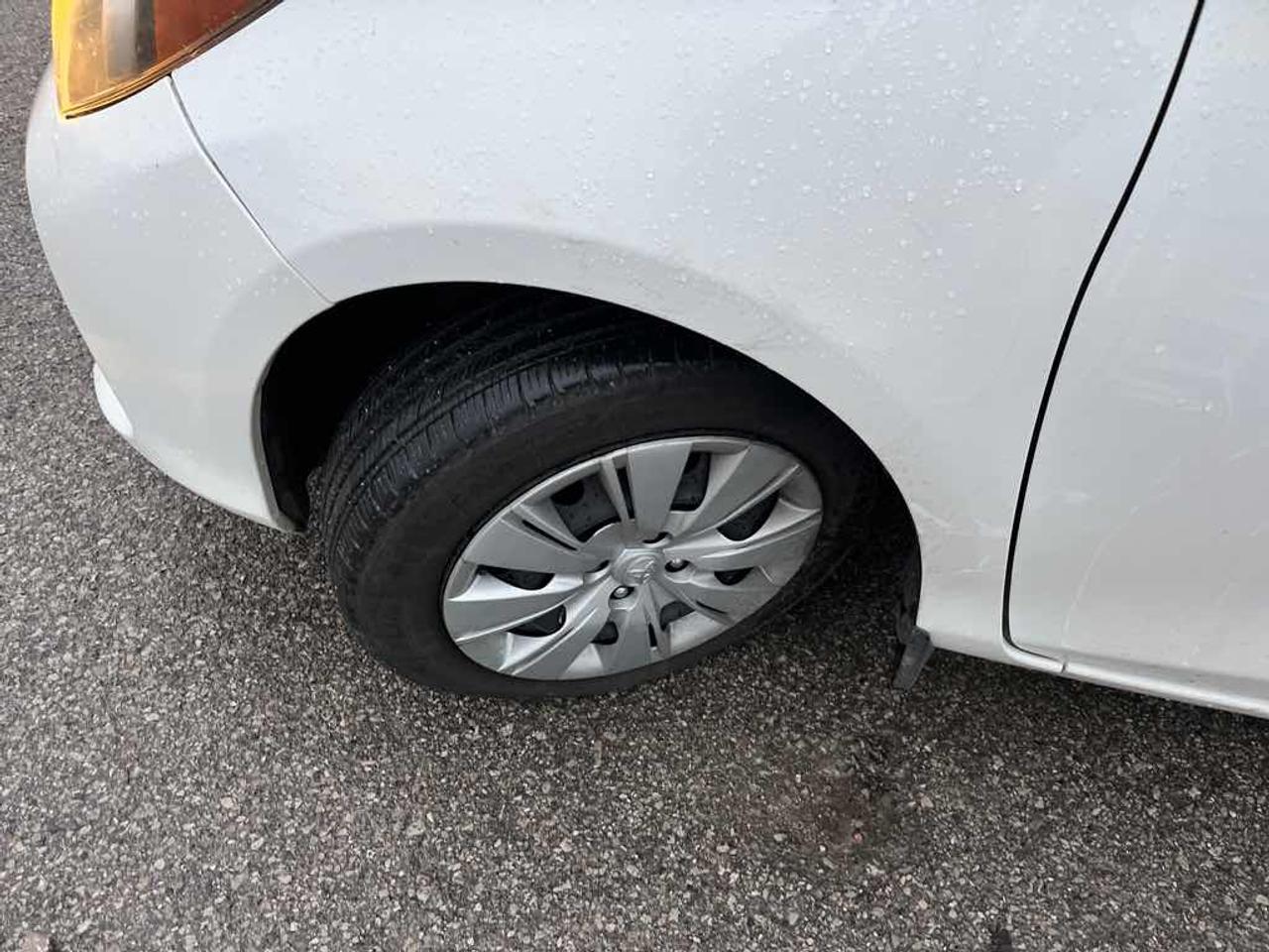 2015 Toyota Yaris LE Photo