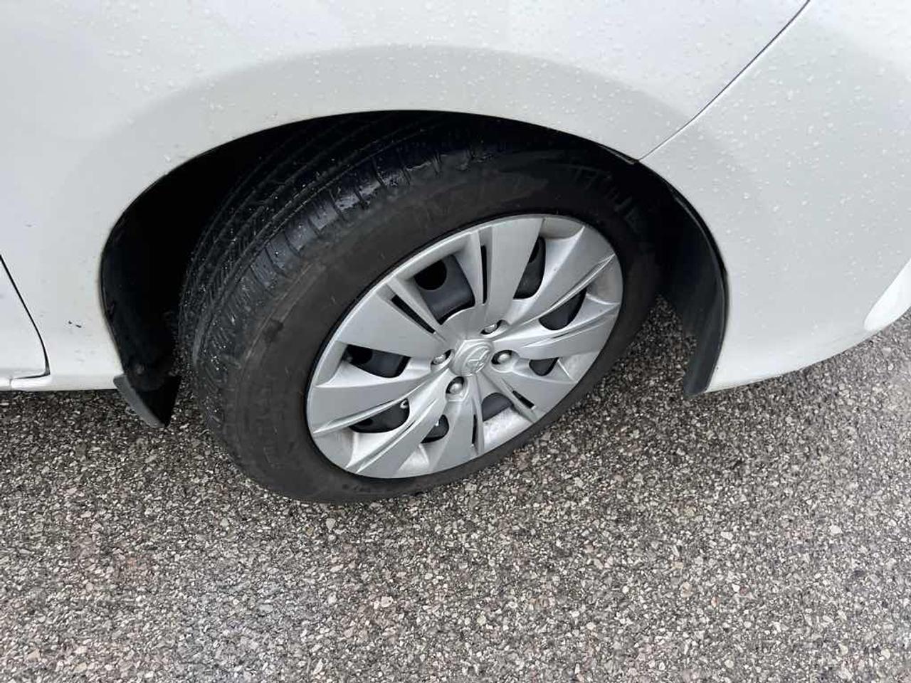 2015 Toyota Yaris LE Photo