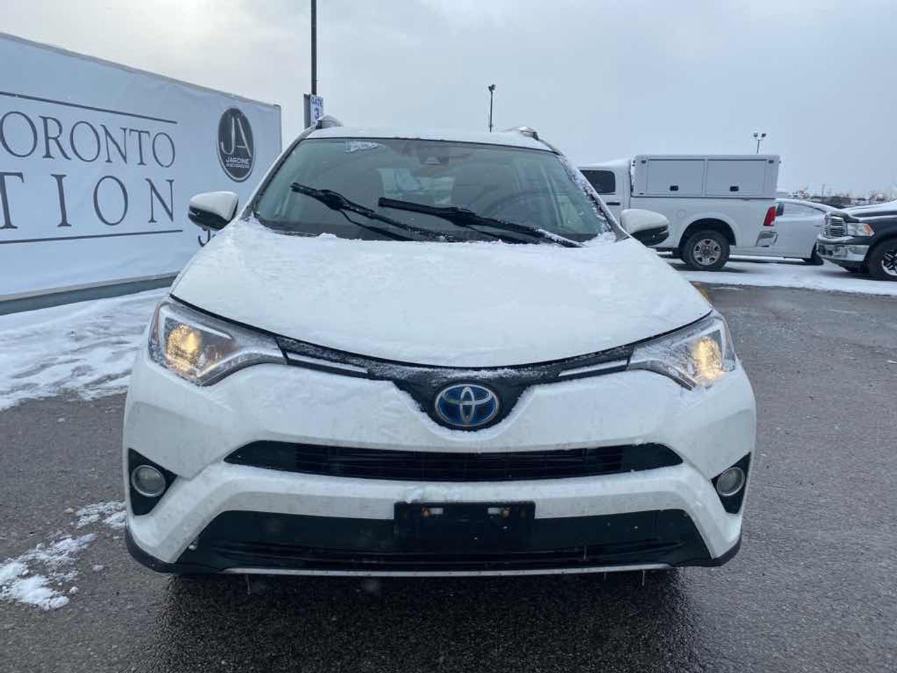 2017 Toyota RAV4 HV Photo
