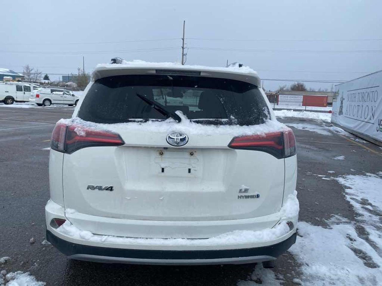 2017 Toyota RAV4 HV Photo