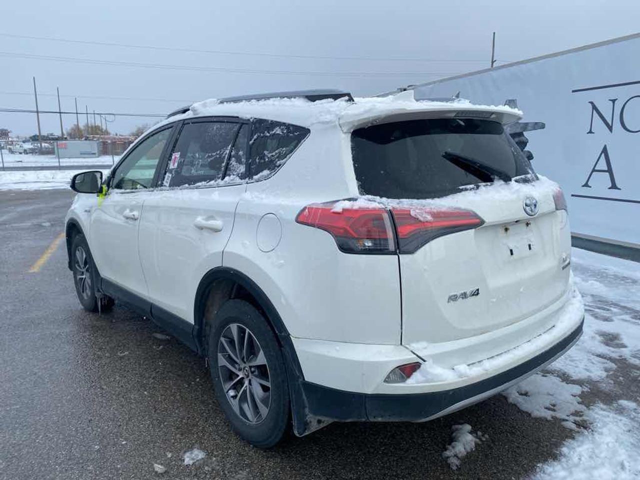 2017 Toyota RAV4 HV Photo