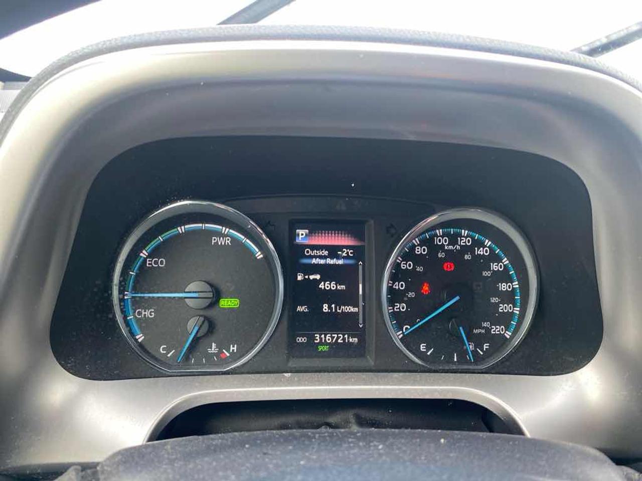 2017 Toyota RAV4 HV Photo