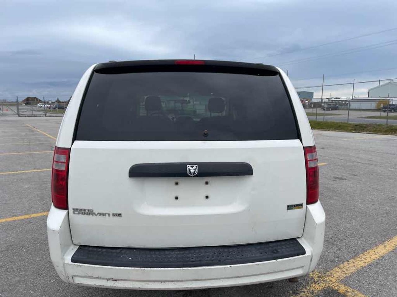 2008 Dodge Grand Caravan SE Photo