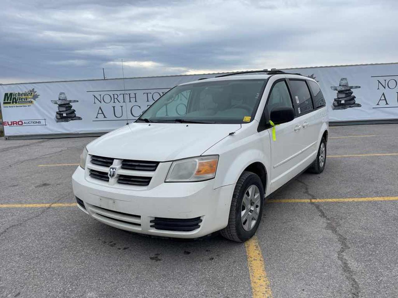 2008 Dodge Grand Caravan SE - Photo #1