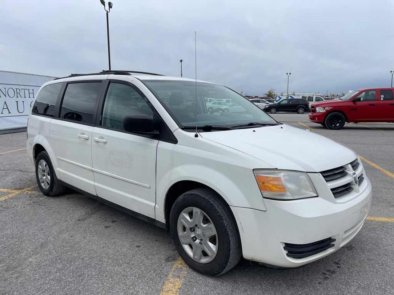 2008 Dodge Grand Caravan SE Photo