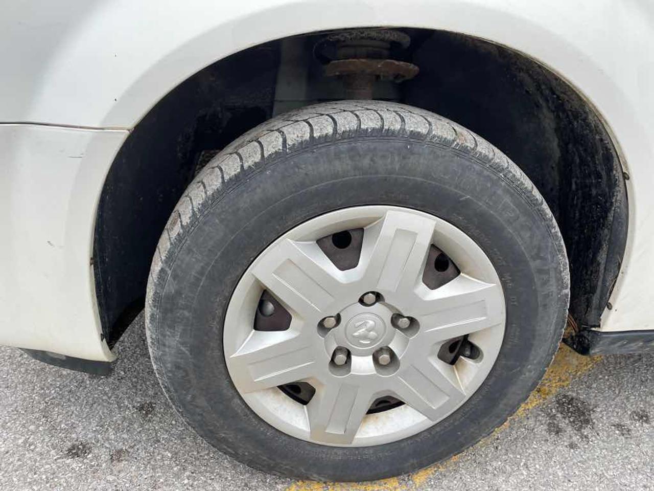 2008 Dodge Grand Caravan SE Photo