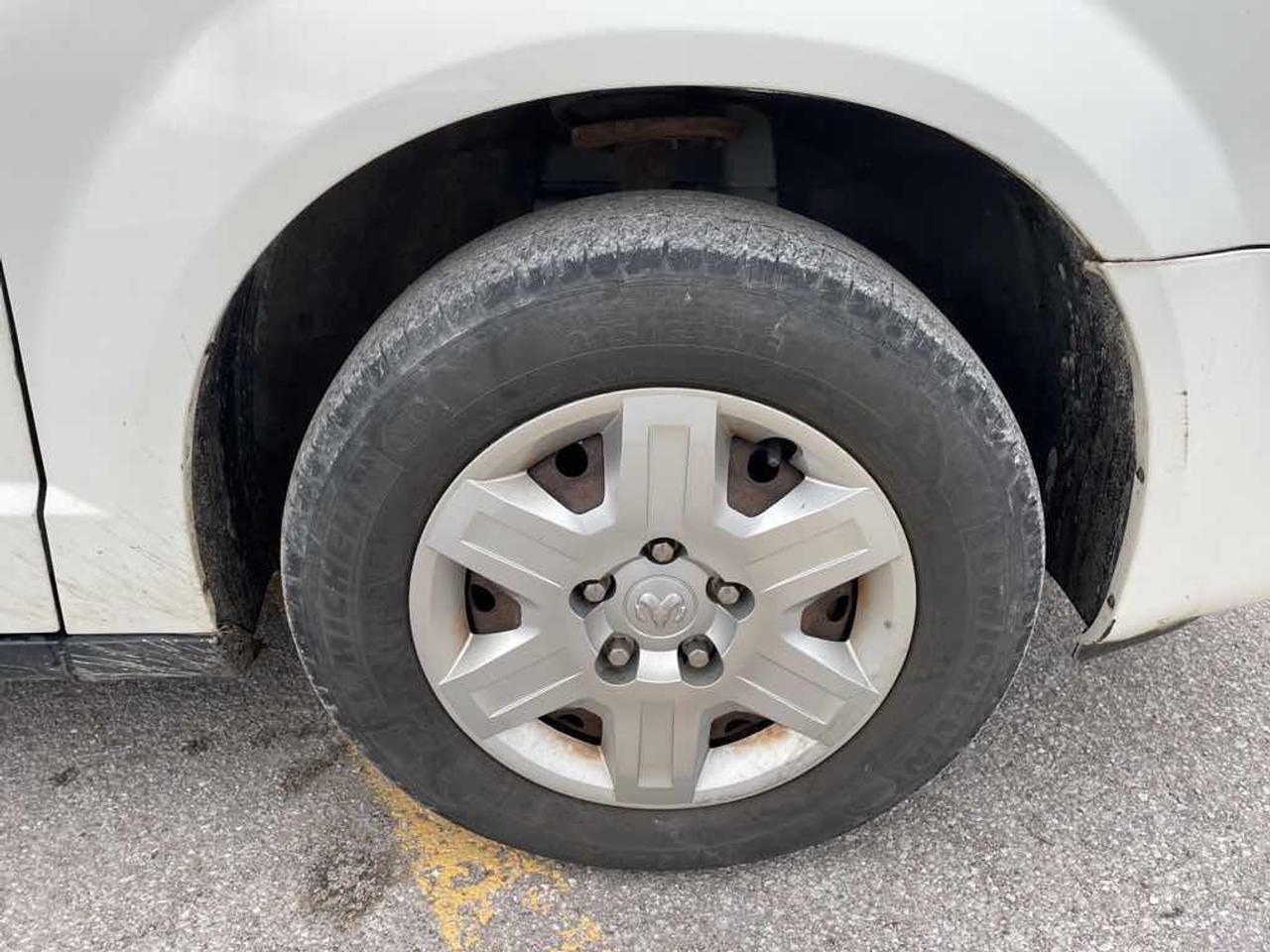 2008 Dodge Grand Caravan SE Photo