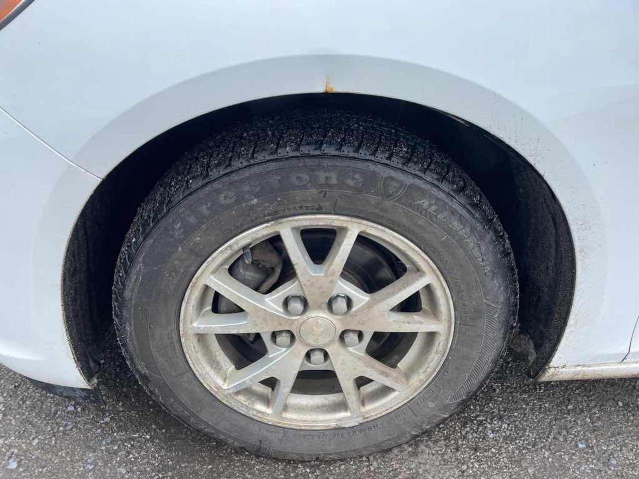 2014 Chevrolet Malibu LS Photo