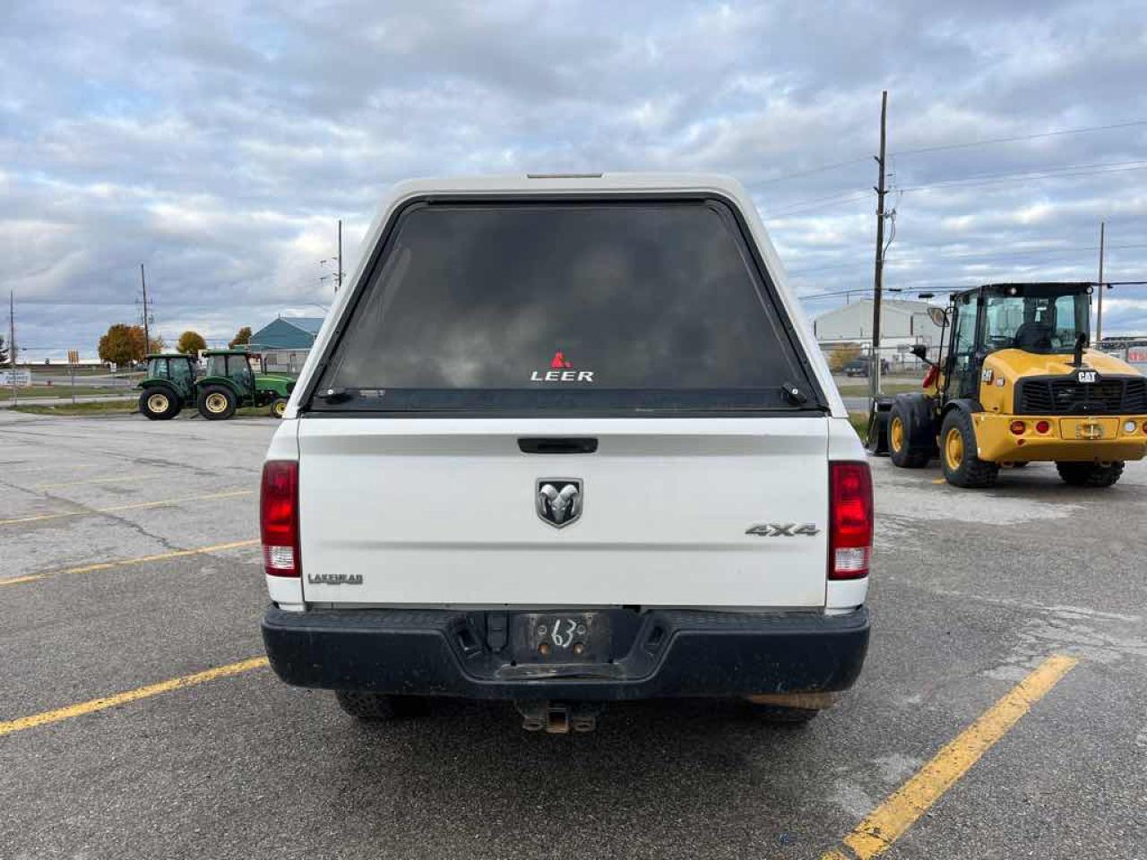 2015 RAM 1500 ST Photo4