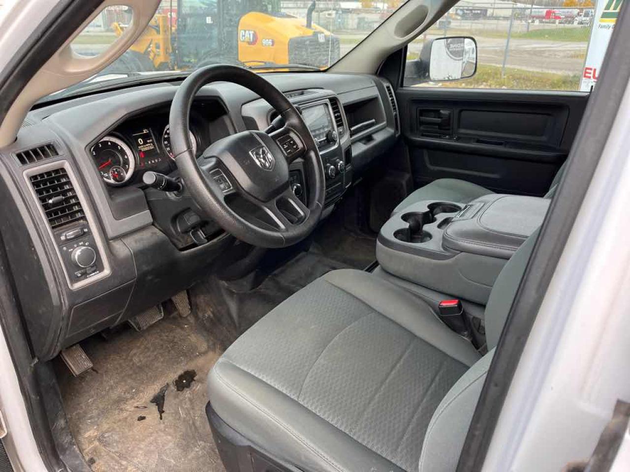 2015 RAM 1500 ST - Photo #8