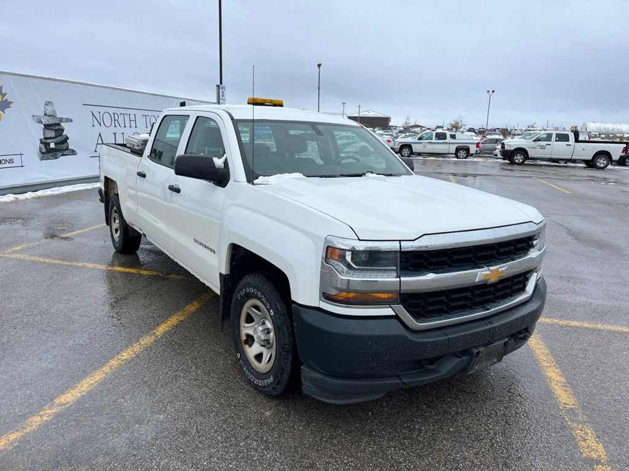 2018 Chevrolet Silverado 1500  Photo2