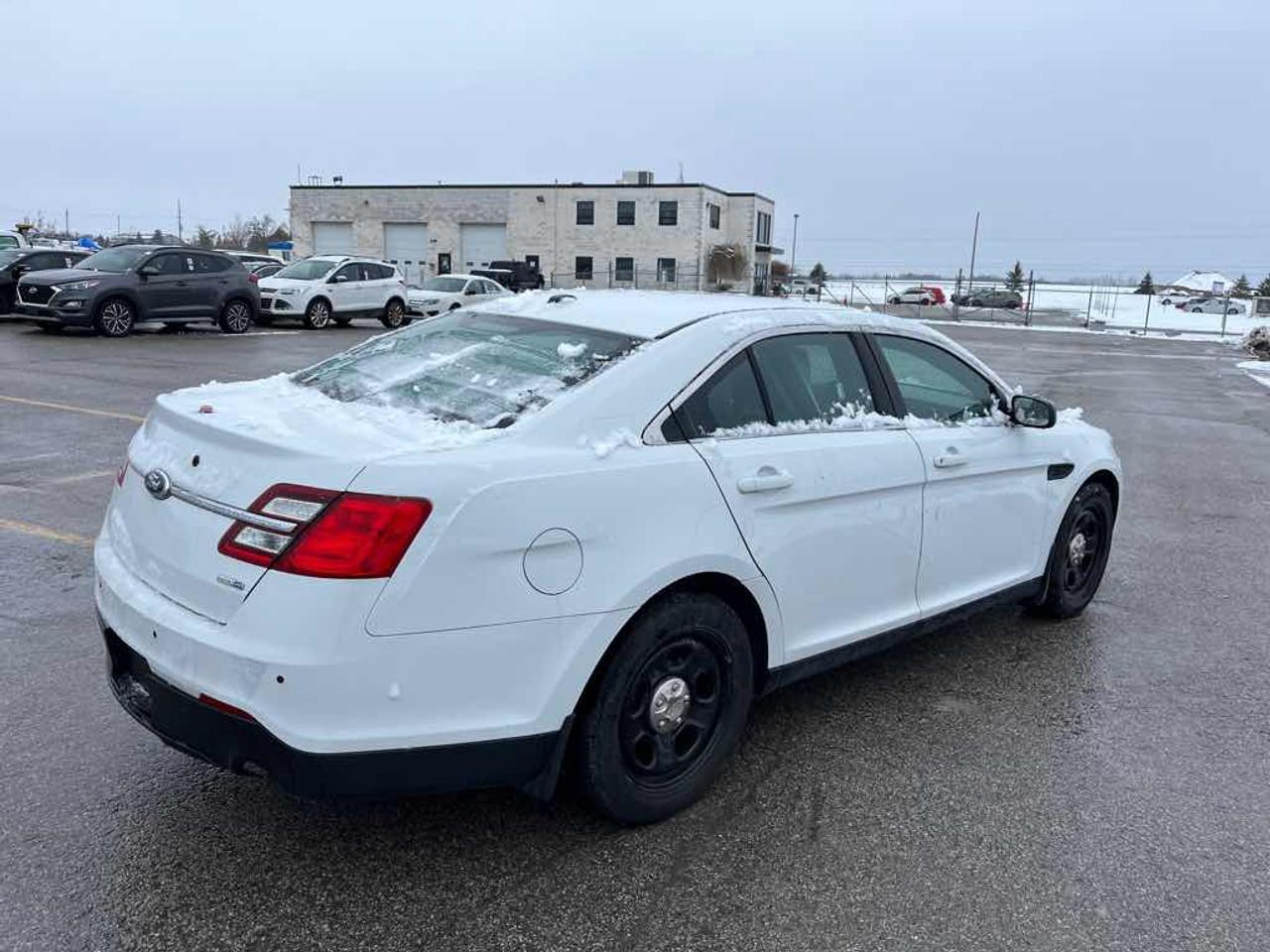 2015 Ford Taurus Police Inte Photo
