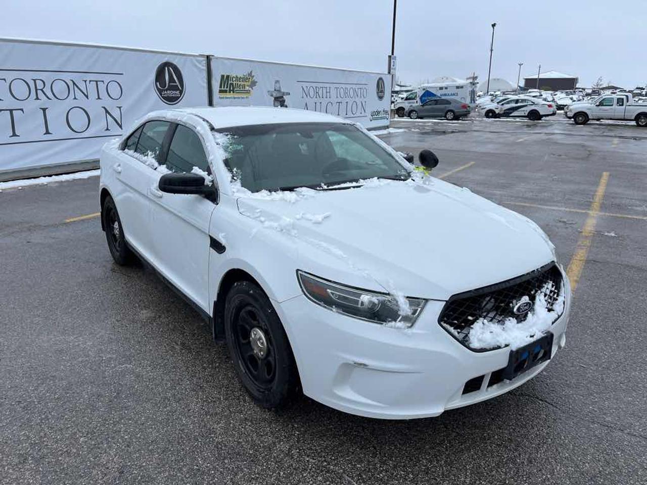2015 Ford Taurus Police Inte Photo