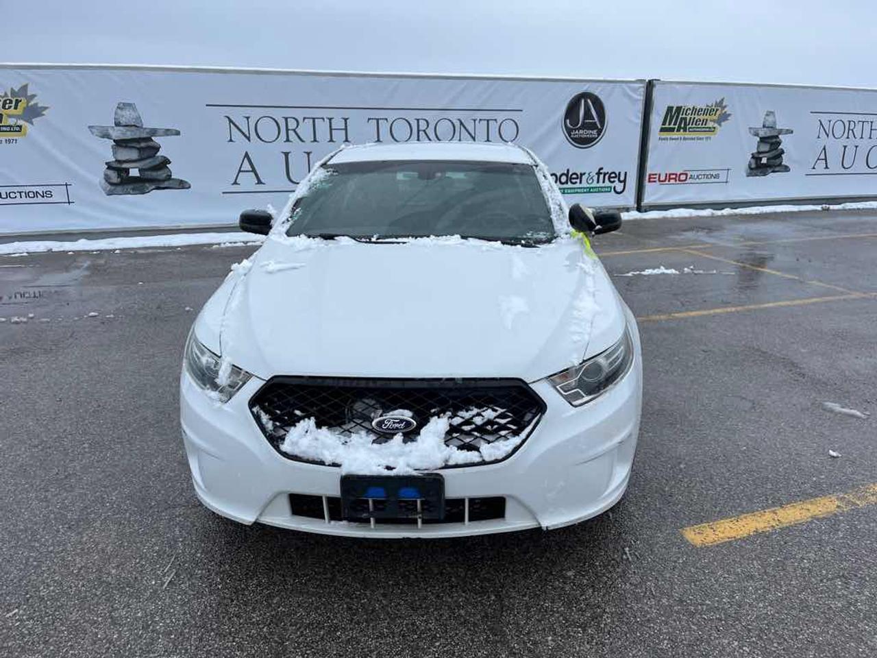 2015 Ford Taurus Police Inte Photo