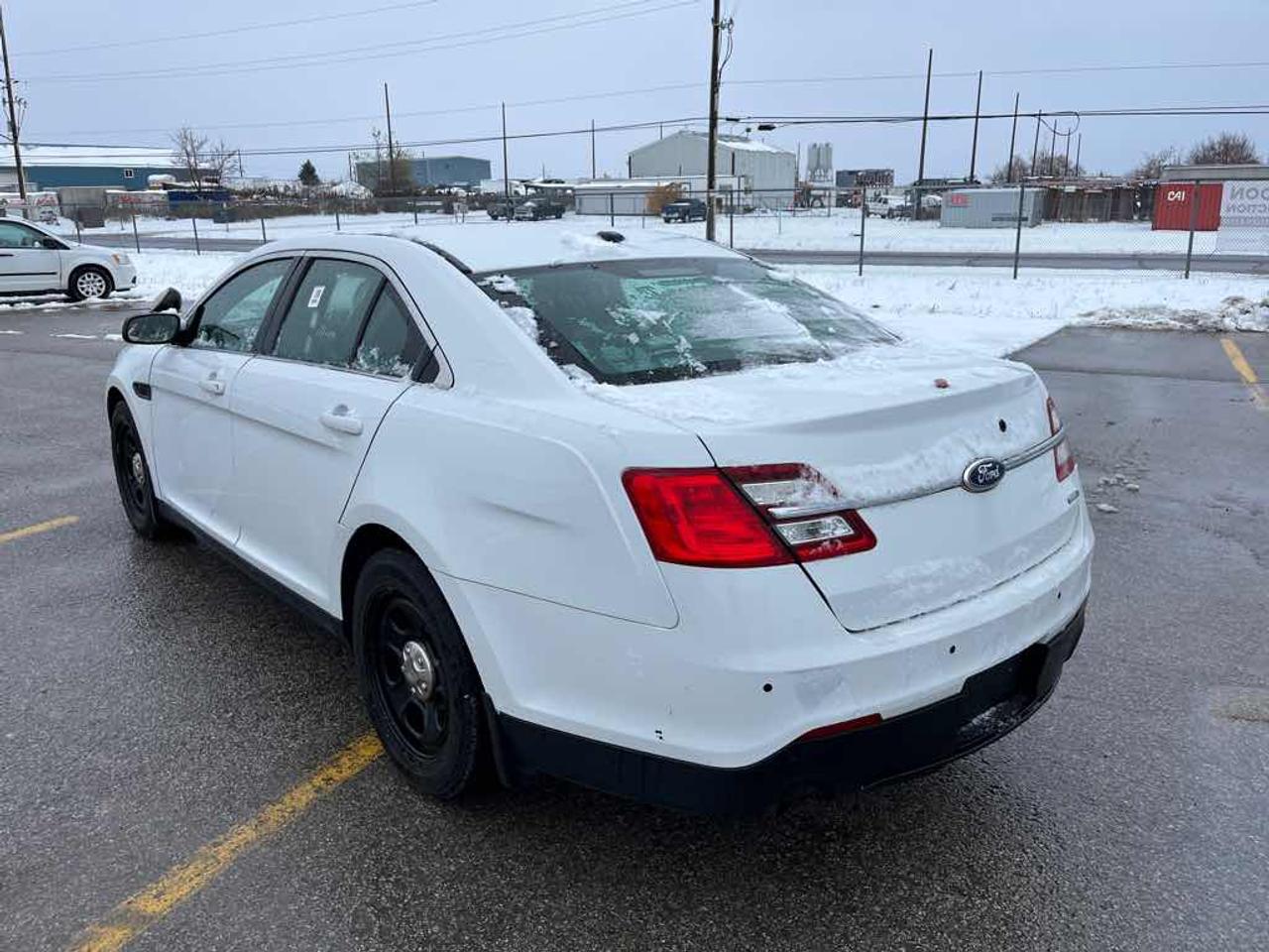 2015 Ford Taurus Police Inte Photo