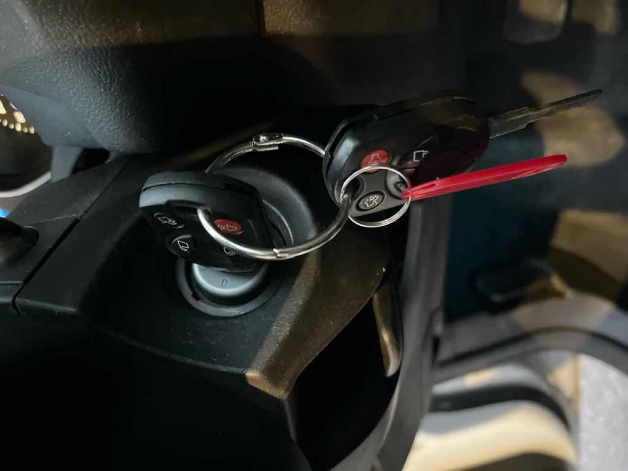 2012 Ford Focus SE - Photo #11