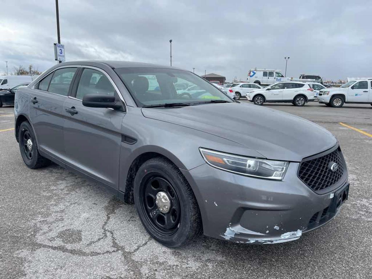 2018 Ford Taurus Police Inte Photo