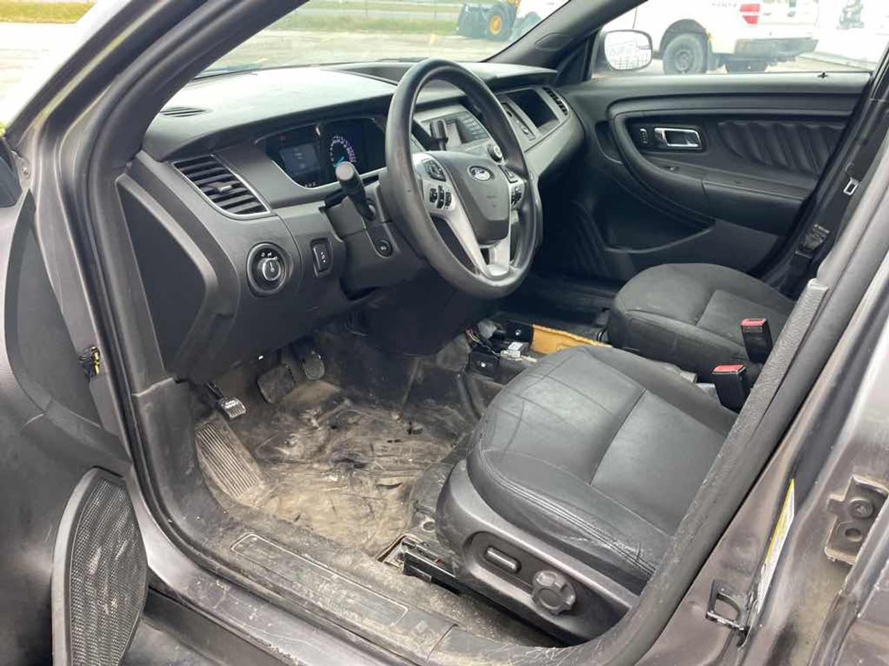 2018 Ford Taurus Police Inte Photo
