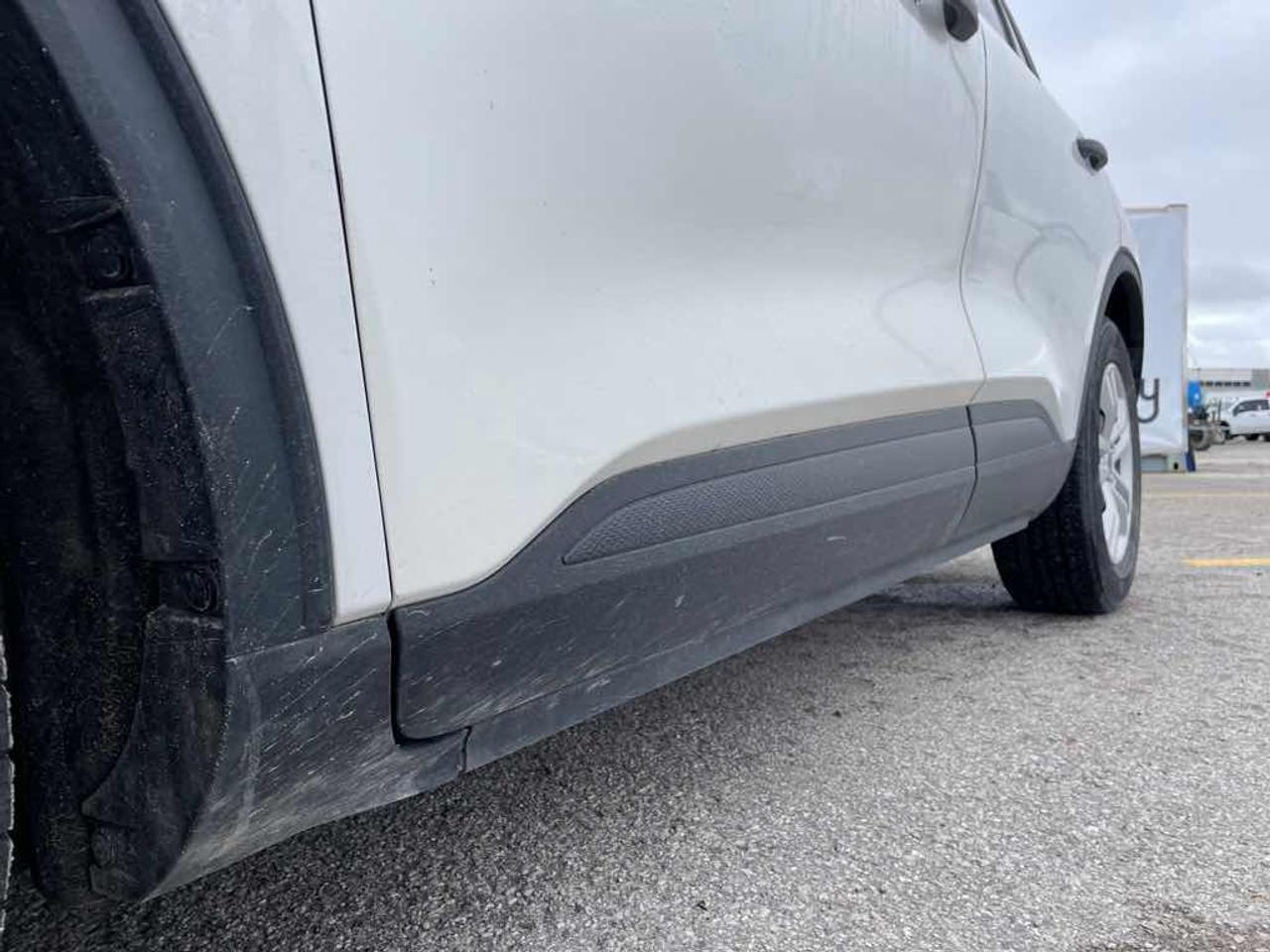 2021 Ford Escape S Photo