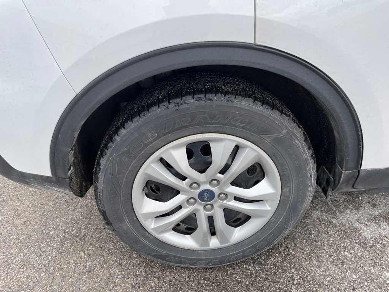 2021 Ford Escape S Photo