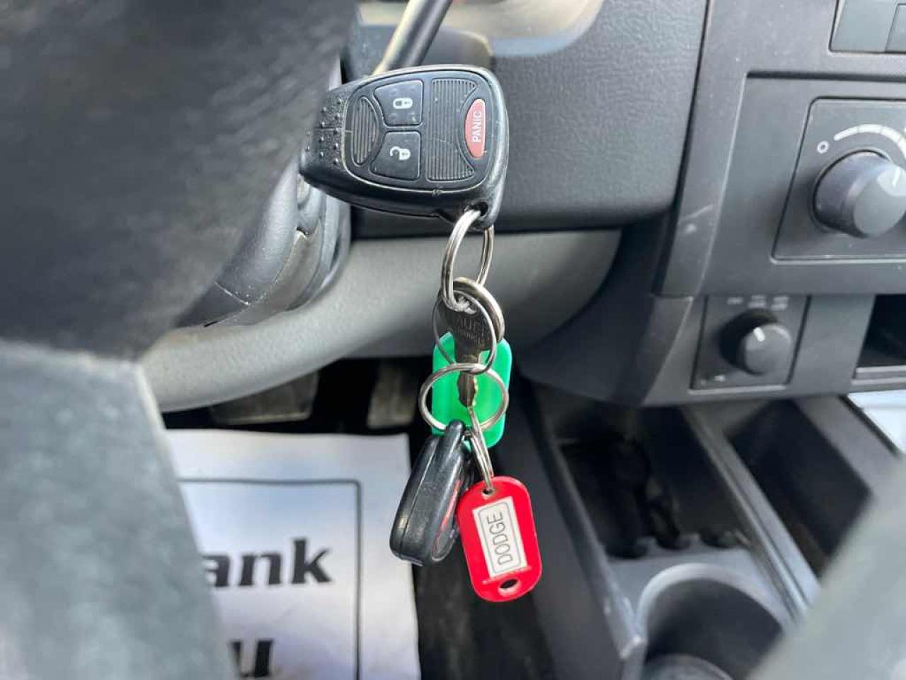 2011 Dodge Dakota SLT - Photo #11