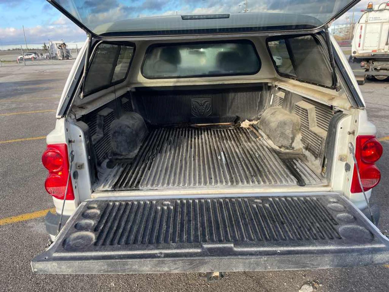 2011 Dodge Dakota SLT Photo
