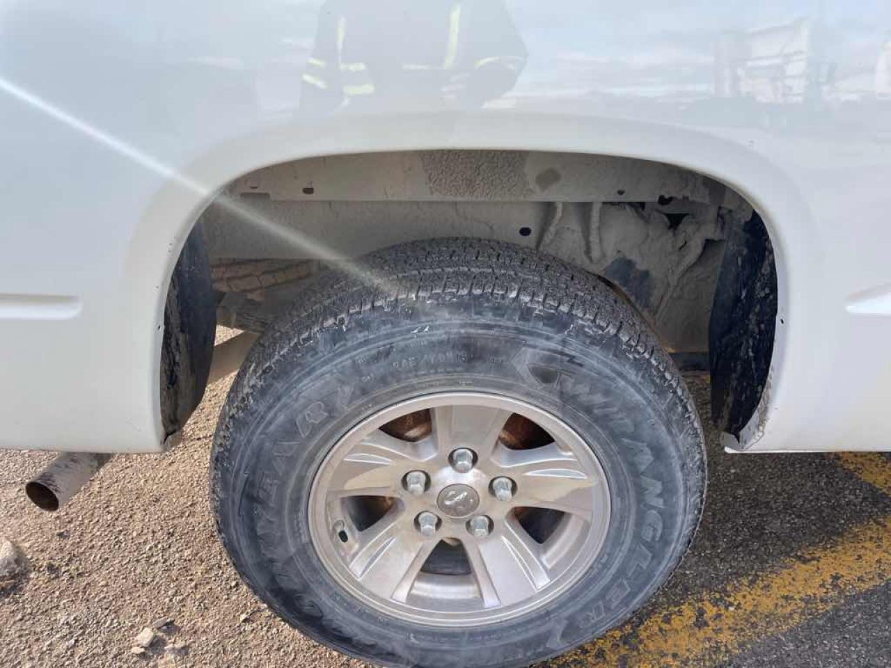 2011 Dodge Dakota SLT - Photo #24