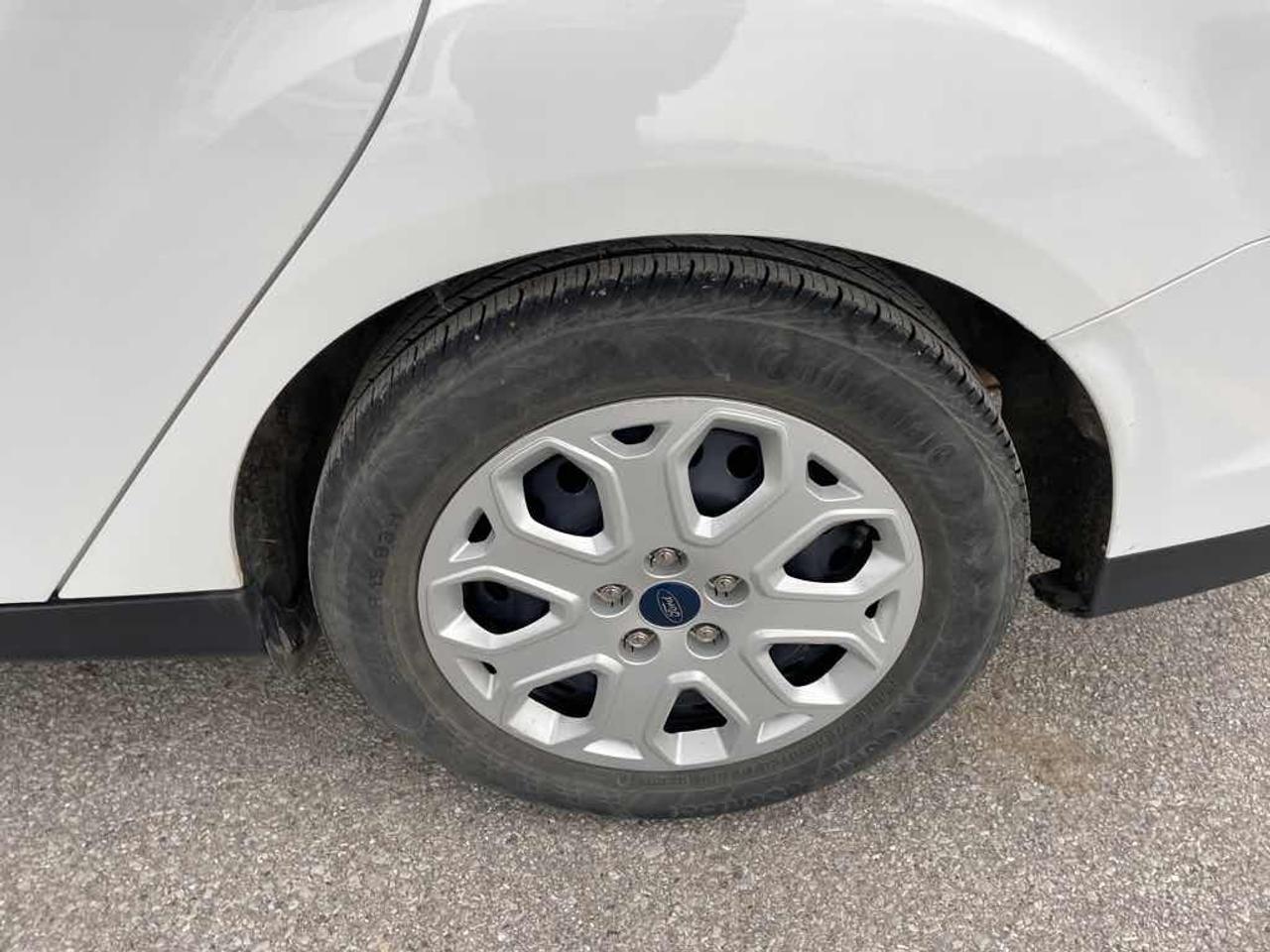 2014 Ford Focus SE Photo