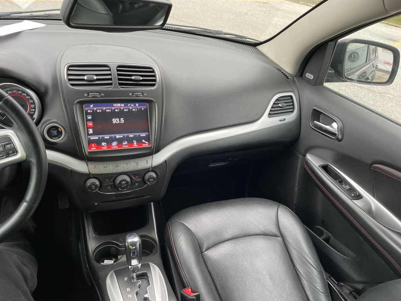 2013 Dodge Journey R/T Photo
