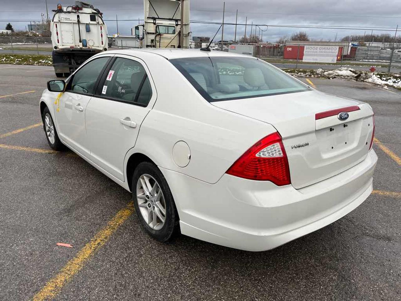 2011 Ford Fusion S Photo
