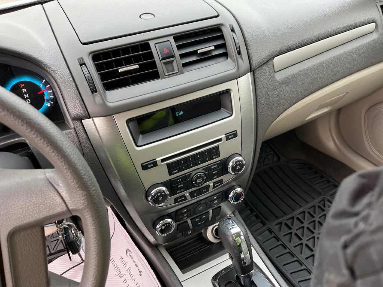 2011 Ford Fusion S Photo