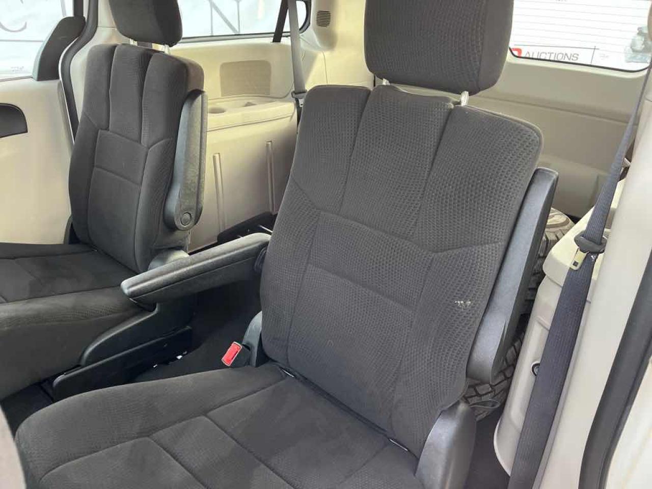 2012 Dodge Grand Caravan  - Photo #12