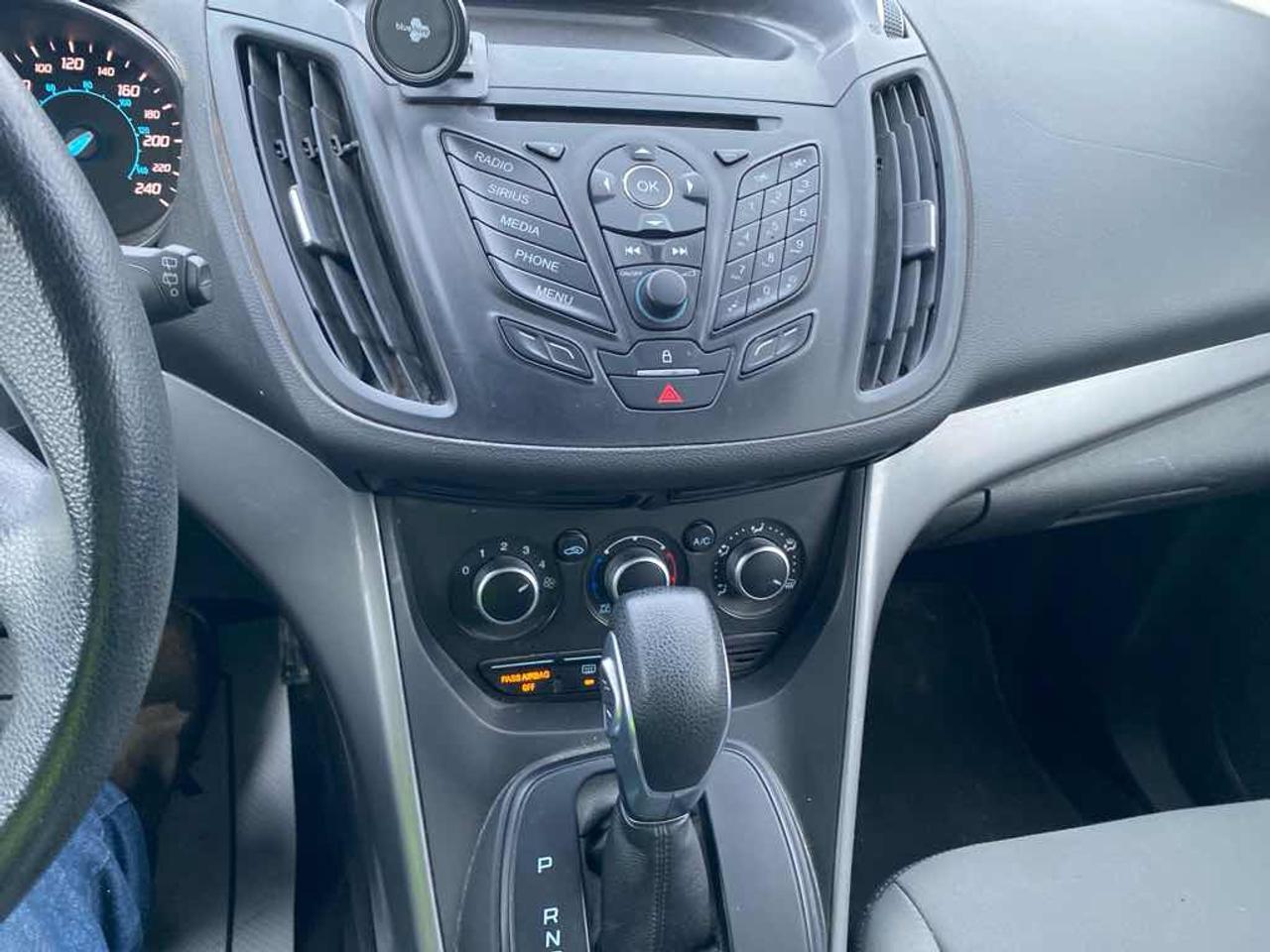 2015 Ford Escape SE Photo