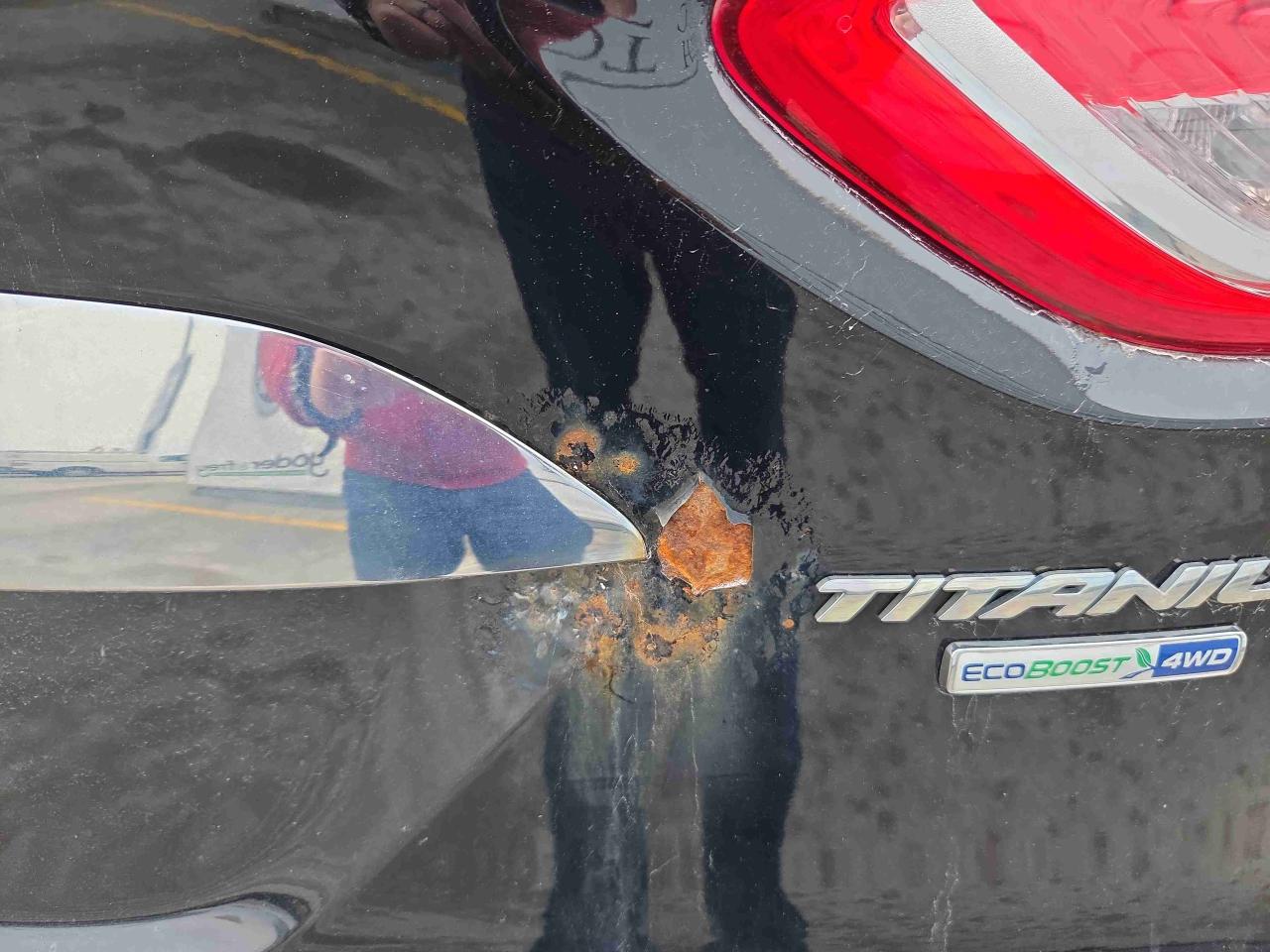 2016 Ford Escape Titanium Photo