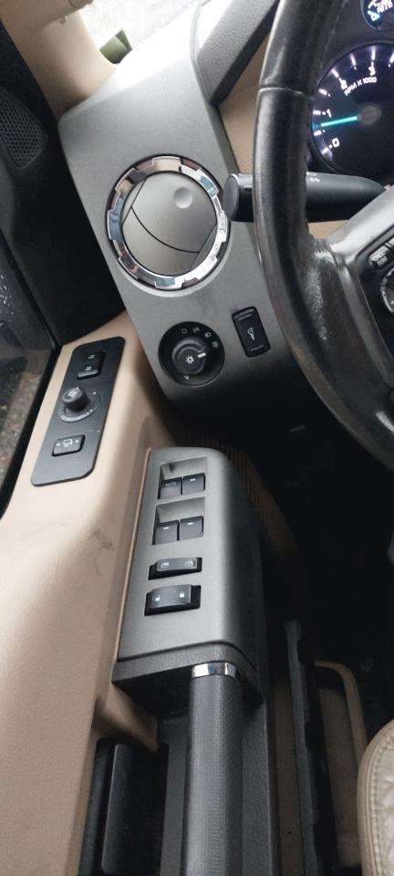 2011 Ford SUPER DUTY F-450 DRW 4WD Crew Cab 172" Lariat - Photo #10