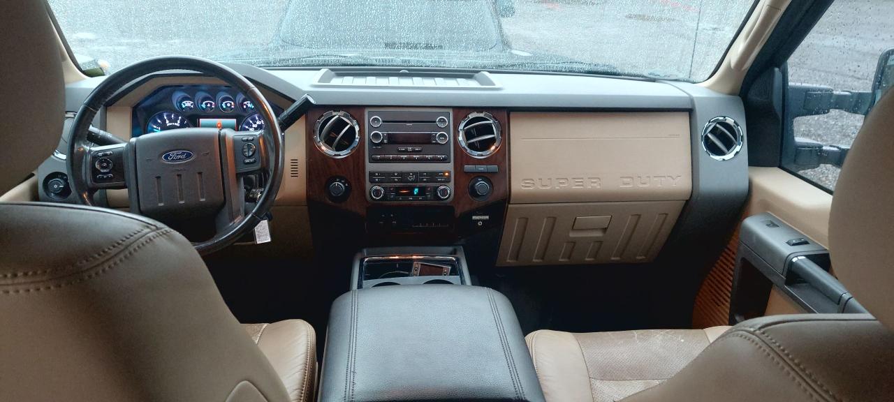 2011 Ford SUPER DUTY F-450 DRW 4WD Crew Cab 172" Lariat - Photo #13