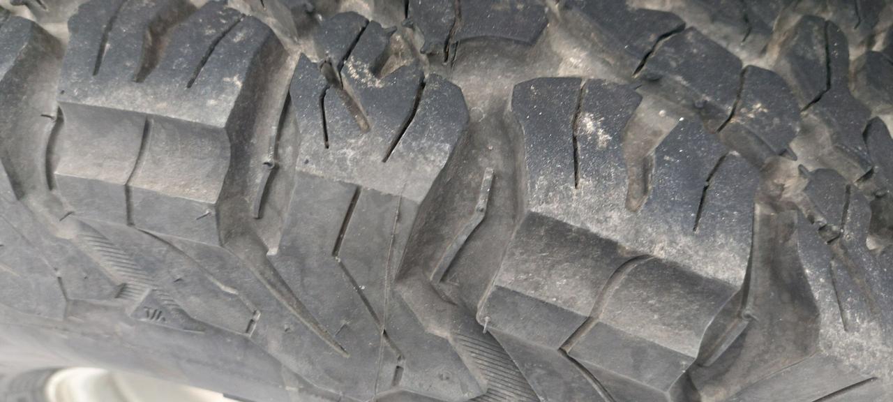 2011 Ford SUPER DUTY F-450 DRW 4WD Crew Cab 172" Lariat Photo