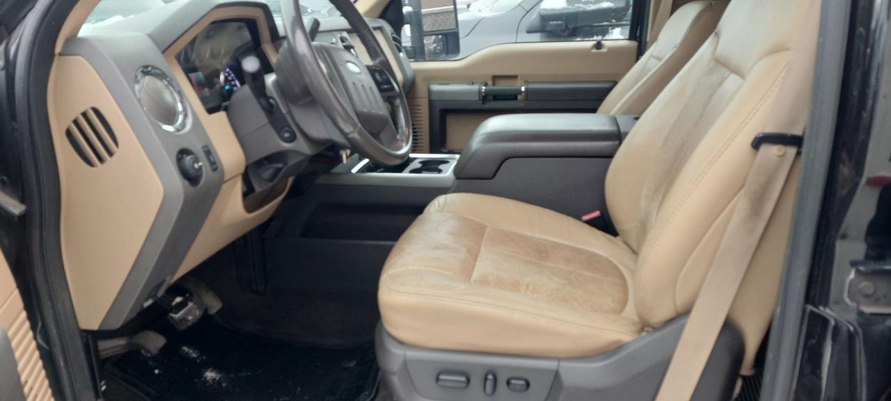 2011 Ford SUPER DUTY F-450 DRW 4WD Crew Cab 172" Lariat Photo