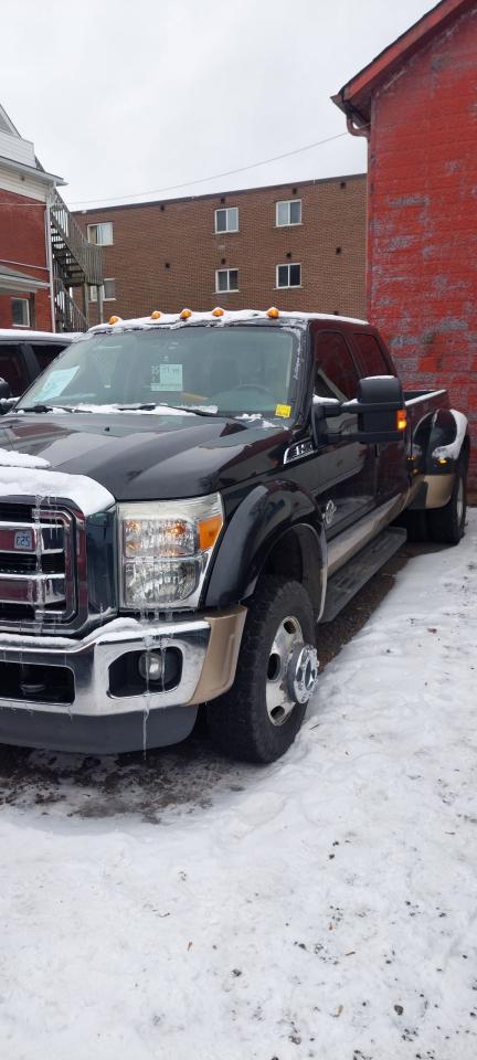 2011 Ford SUPER DUTY F-450 DRW 4WD Crew Cab 172" Lariat Photo