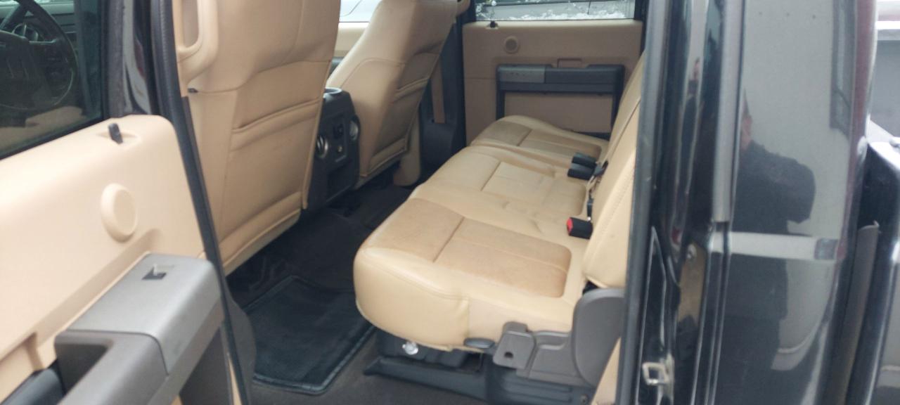 2011 Ford SUPER DUTY F-450 DRW 4WD Crew Cab 172" Lariat Photo