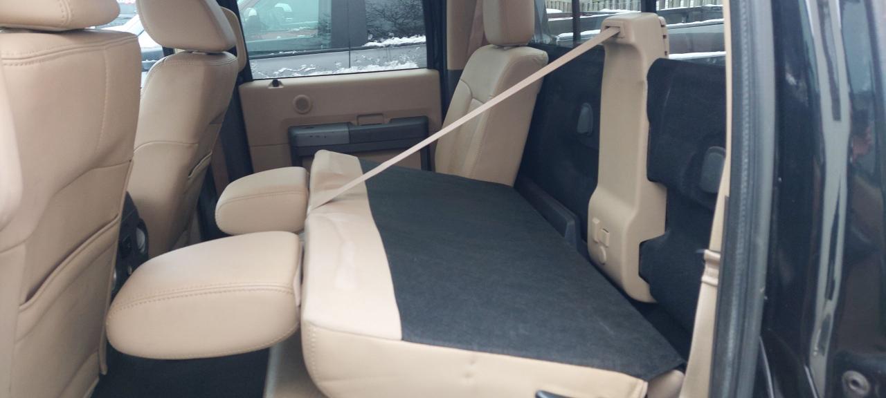 2011 Ford SUPER DUTY F-450 DRW 4WD Crew Cab 172" Lariat Photo