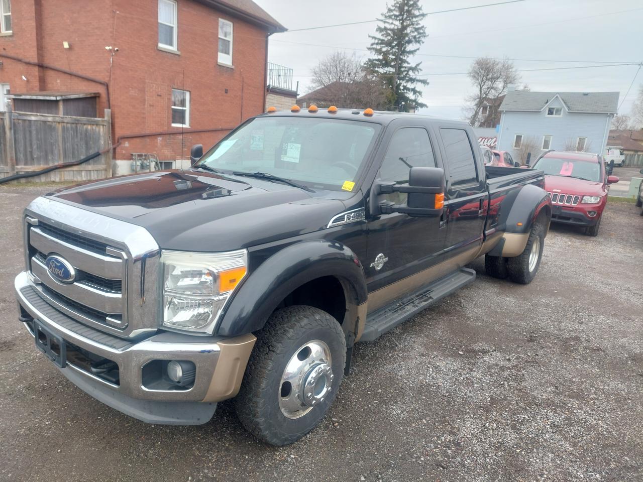 2011 Ford SUPER DUTY F-450 DRW 4WD Crew Cab 172" Lariat Photo0