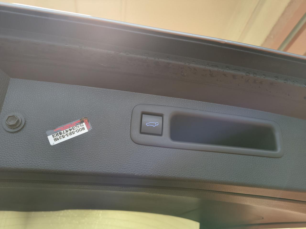 2022 Toyota Highlander XLE Photo0