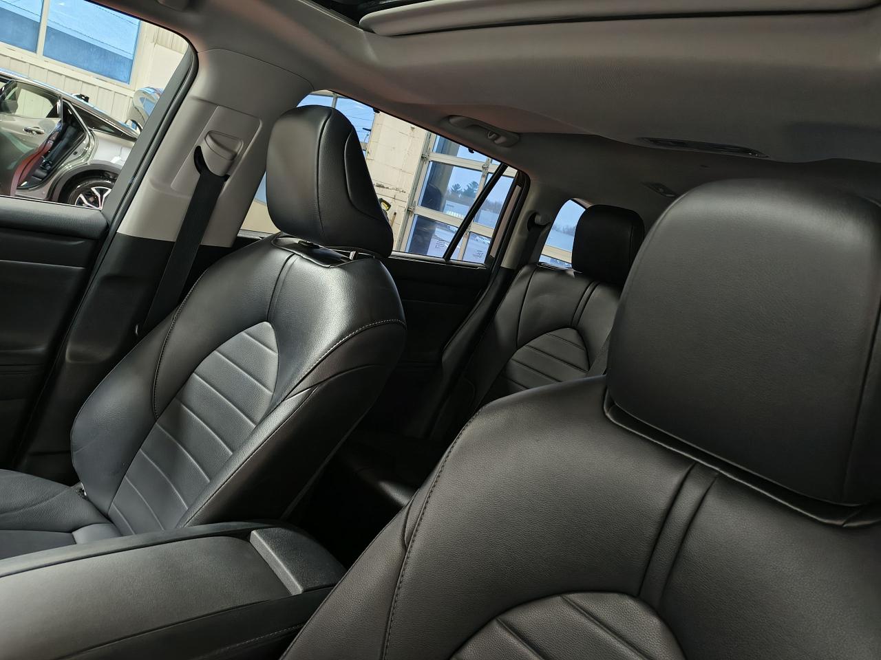 2022 Toyota Highlander XLE Photo0