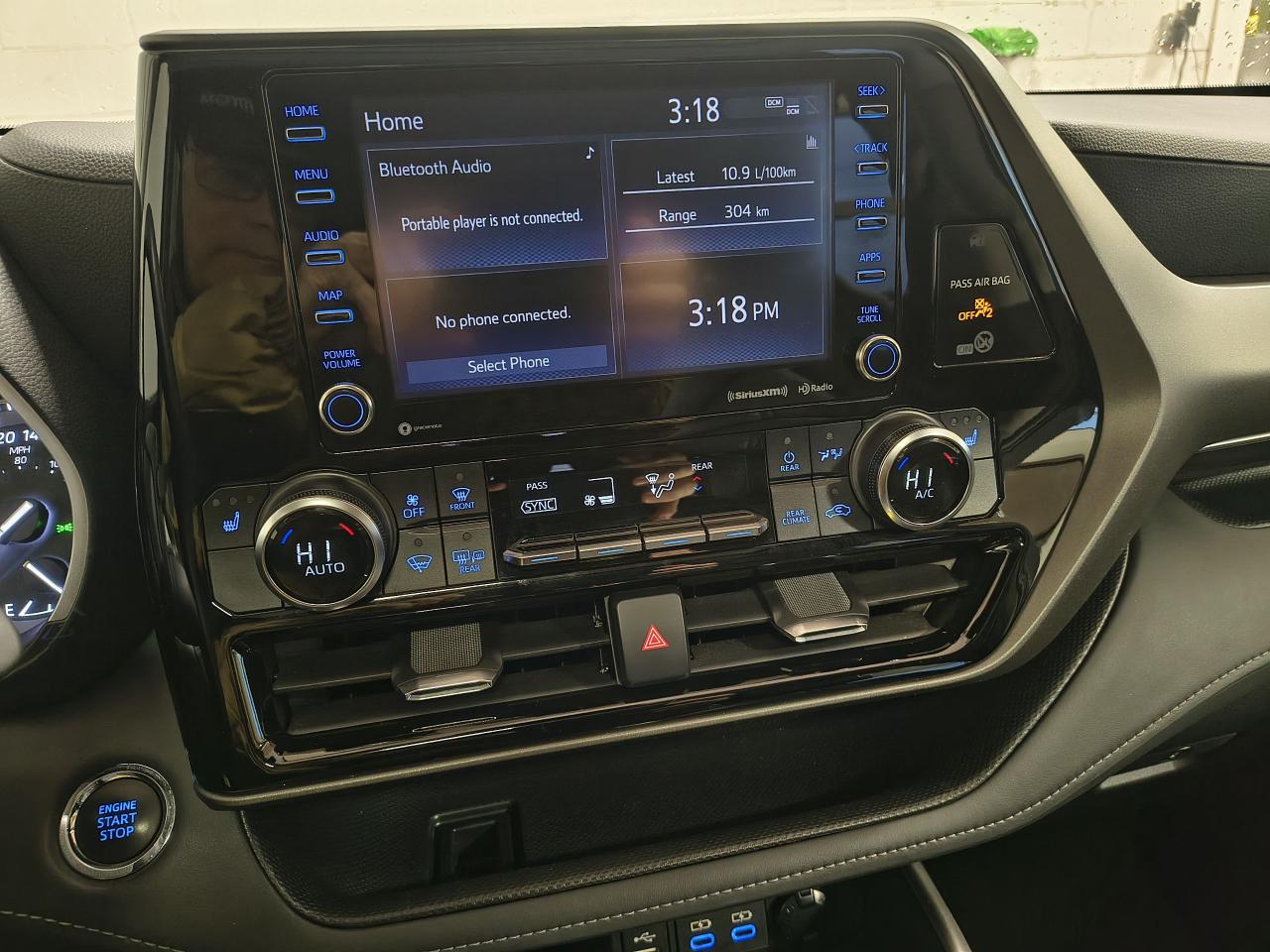 2022 Toyota Highlander XLE Photo0