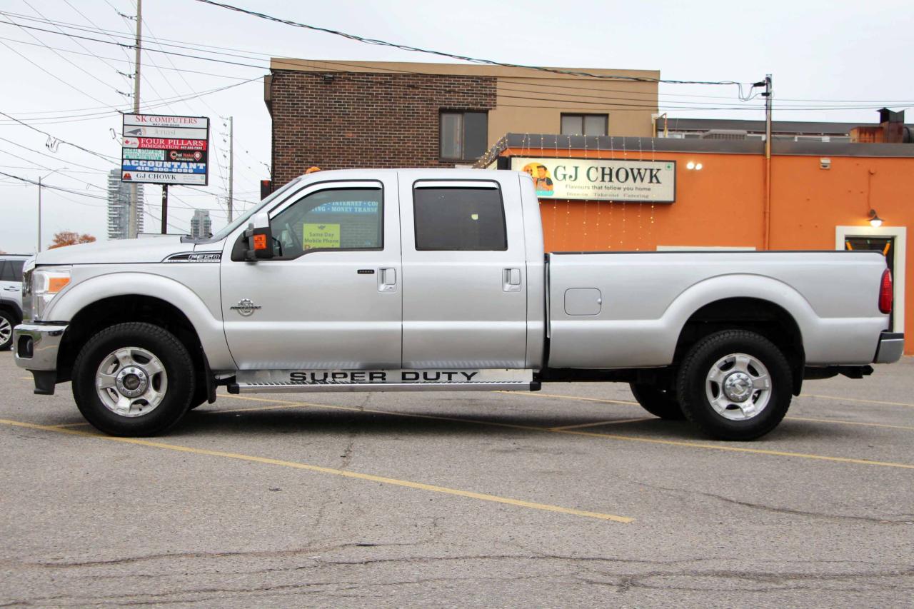2012 Ford SUPER DUTY F-350 SRW Lariat Photo3